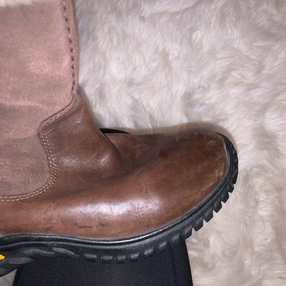 UGG Bandon Snow Boots - Picture 8 of 8